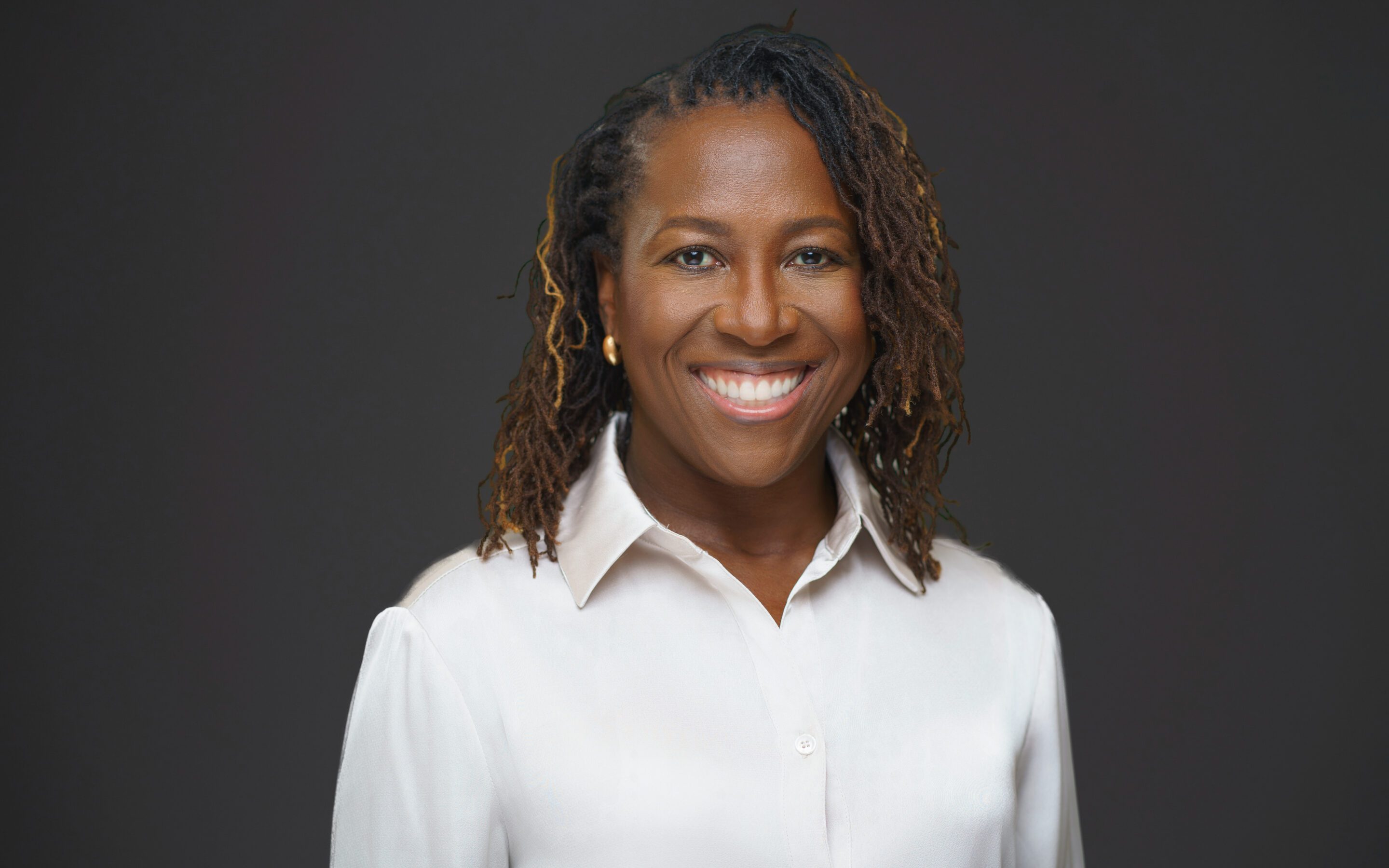Attorney Calhoun Wins Award
